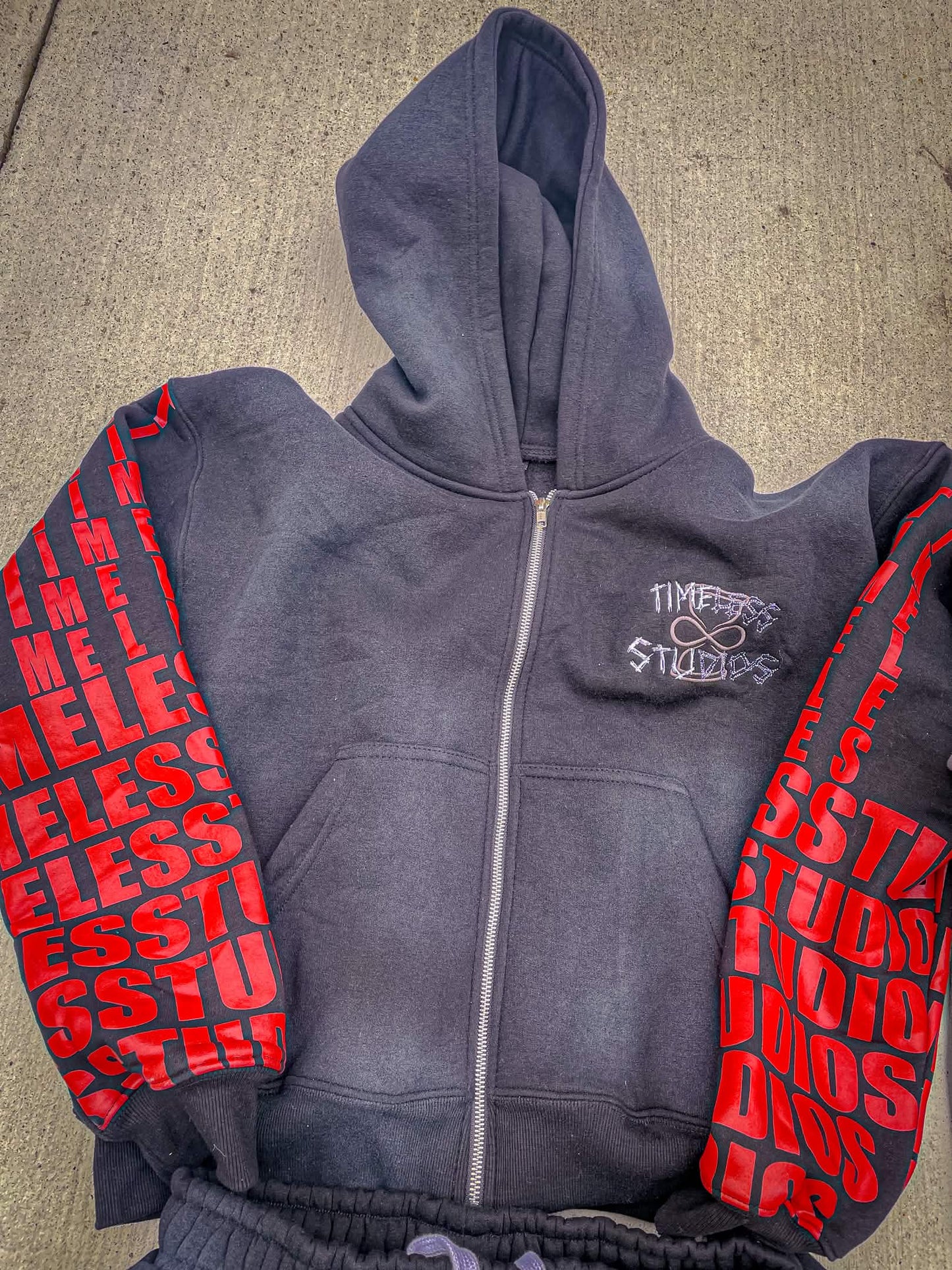 "digital" "inferno red" Sweatsuit